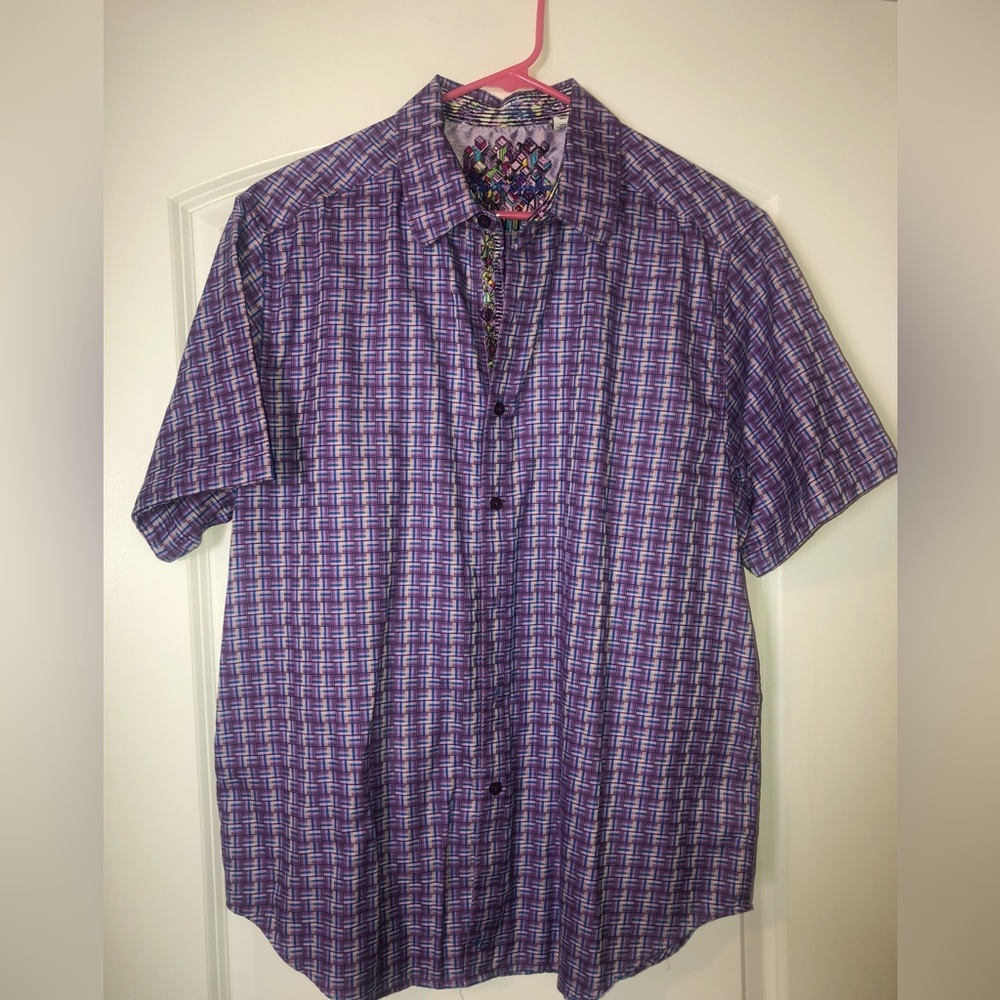 EUC Robert Graham short sleeve purple patterned shirt.